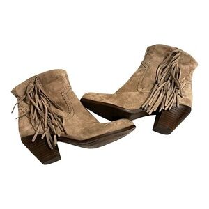 Fringe taupe Suede bootie stacked heel inside zip sz 5.5 Louie western festival